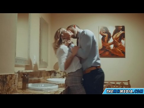 ❤️ Wanneer een rondborstige blondine je verleidt in een openbaar toilet ❤️ Anal video at nl.japangaysex.ru ☑
